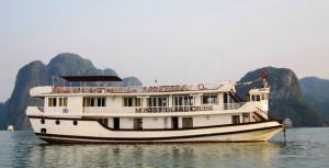 Book Halong bay monkey island cruise with Vietnam tour company