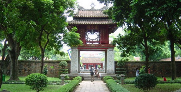 Hanoi temple of literature 