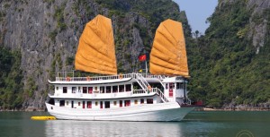 Halong VSpirit overnight cruise with Vietnam tour company