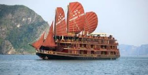 Nghe An car rental to Hoa Binh is the thing you looking for? How far is Hoa Binh Vietnam from Nghe An, Vietnam? How much is Nghe An car rental to Hoa Binh? How many miles and how many kilometerse is it betwen Nghe An and Hoa Binh?