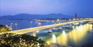 Quang Ngai car rental to Hai Duong is the thing you looking for? How far is Hai Duong Vietnam from Quang Ngai, Vietnam? How much is Quang Ngai car rental to Hai Duong? How many miles and how many kilometerse is it betwen Quang Ngai and Hai Duong?