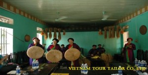 Tay Ninh car rental to Lai Chau is the thing you looking for? How far is Lai Chau Vietnam from Tay Ninh, Vietnam? How much is Tay Ninh car rental to Lai Chau? How many miles and how many kilometerse is it betwen Tay Ninh and Lai Chau?