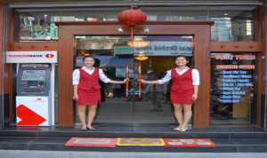 Tien Giang car rental to Da Nang is the thing you looking for? How far is Da Nang Vietnam from Tien Giang, Vietnam? How much is Tien Giang car rental to Da Nang? How many miles and how many kilometerse is it betwen Tien Giang and Da Nang?