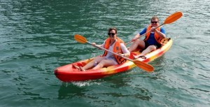 Tra Vinh car rental to Lam Dong is the thing you looking for? How far is Lam Dong Vietnam from Tra Vinh, Vietnam? How much is Tra Vinh car rental to Lam Dong? How many miles and how many kilometerse is it betwen Tra Vinh and Lam Dong?