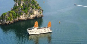 Tra Vinh car rental to Quang Ngai is the thing you looking for? How far is Quang Ngai Vietnam from Tra Vinh, Vietnam? How much is Tra Vinh car rental to Quang Ngai? How many miles and how many kilometerse is it betwen Tra Vinh and Quang Ngai?