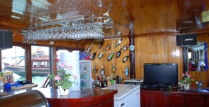 Tuyen Quang car rental to Ben Tre is the thing you looking for? How far is Ben Tre Vietnam from Tuyen Quang, Vietnam? How much is Tuyen Quang car rental to Ben Tre? How many miles and how many kilometerse is it betwen Tuyen Quang and Ben Tre?