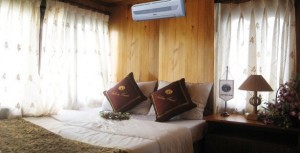 Tuyen Quang car rental to Hai Duong is the thing you looking for? How far is Hai Duong Vietnam from Tuyen Quang, Vietnam? How much is Tuyen Quang car rental to Hai Duong? How many miles and how many kilometerse is it betwen Tuyen Quang and Hai Duong?