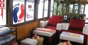 Tuyen Quang car rental to Ho Chi Minh is the thing you looking for? How far is Ho Chi Minh Vietnam from Tuyen Quang, Vietnam? How much is Tuyen Quang car rental to Ho Chi Minh? How many miles and how many kilometerse is it betwen Tuyen Quang and Ho Chi Minh?