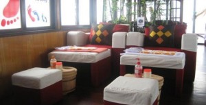 Tuyen Quang car rental to Kon tum is the thing you looking for? How far is Kon tum Vietnam from Tuyen Quang, Vietnam? How much is Tuyen Quang car rental to Kon tum? How many miles and how many kilometerse is it betwen Tuyen Quang and Kon tum?
