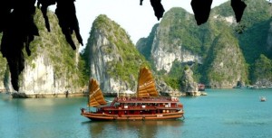 Tuyen Quang car rental to Lang Son is the thing you looking for? How far is Lang Son Vietnam from Tuyen Quang, Vietnam? How much is Tuyen Quang car rental to Lang Son? How many miles and how many kilometerse is it betwen Tuyen Quang and Lang Son?