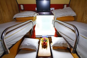 Vinh Long car rental to Quang Ninh is the thing you looking for? How far is Quang Ninh Vietnam from Vinh Long, Vietnam? How much is Vinh Long car rental to Quang Ninh? How many miles and how many kilometerse is it betwen Vinh Long and Quang Ninh?