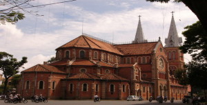 Vinh Long car rental to Thua Thien- Hue is the thing you looking for? How far is Thua Thien- Hue Vietnam from Vinh Long, Vietnam? How much is Vinh Long car rental to Thua Thien- Hue? How many miles and how many kilometerse is it betwen Vinh Long and Thua Thien- Hue?