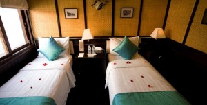 Yen Bai car rental to Thua Thien- Hue is the thing you looking for? How far is Thua Thien- Hue Vietnam from Yen Bai, Vietnam? How much is Yen Bai car rental to Thua Thien- Hue? How many miles and how many kilometerse is it betwen Yen Bai and Thua Thien- Hue?