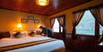 Quang Binh car rental to Hai Phong is the thing you looking for? How far is Hai Phong, Vietnam from Quang Binh, Vietnam? How much is Quang Binh car rental to Hai Phong? How many miles and how many kilometerse is it betwen Quang Binh and Hai Phong?