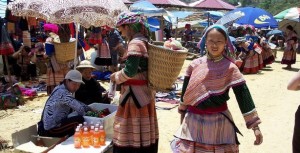 Sapa market tour with vietnam tour comapny