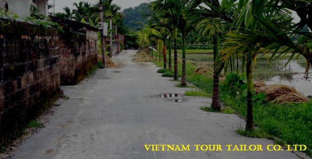 Join a Yen Duc Village tour to understand about the rural life of an untouched village in Vietnam