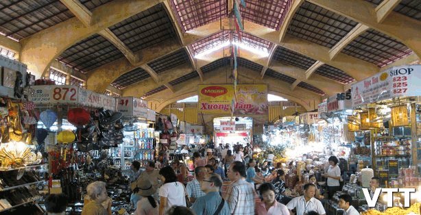 Ben Thanh market is a place to visit in Saigon to buy stuff