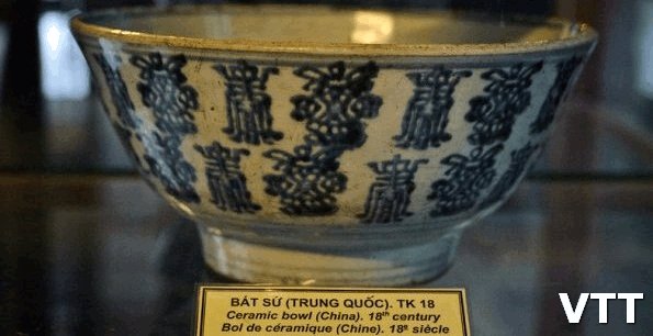 Museum of Trade Ceramics is also a place to visit in Hoian