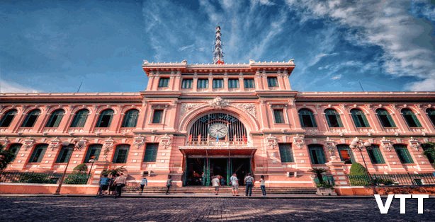 SAIGON CENTER POST OFFICE is one of places to visit in Saigon Ho Chi Minh city