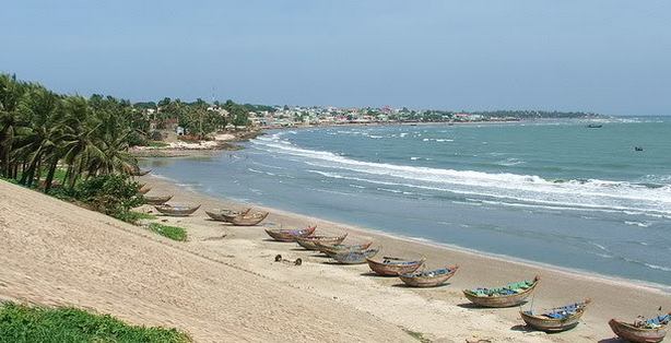 Tra Co beach Quang Ninh province