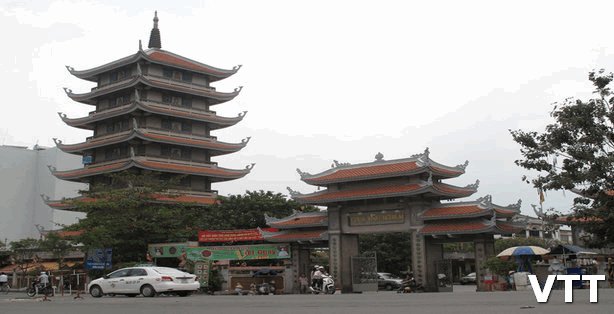 vinh nghiem pagoda is one of places to visit in Saigon Ho Chi Minh city