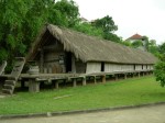 Quang Nam car rental to Vinh Long is the thing you looking for? How far is Vinh Long Vietnam from Quang Nam, Vietnam? How much is Quang Nam car rental to Vinh Long? How many miles and how many kilometerse is it betwen Vinh Long?