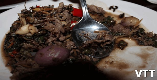Red tree ants with beef and holy basil is one of the Unique Cambodia dishes