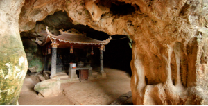 Bac Kan car rental to Dien Bien is the thing you looking for? How far is Bac Kan, Vietnam from Dien Bien, Vietnam? How many miles and how many kilometers is it between Dien Bien and Bac Kan?