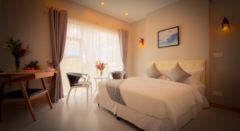 Colina Boutique Hotel & Breezy Sky Bar 25