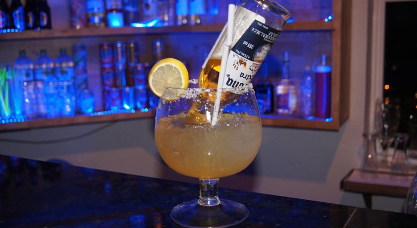 Colina Boutique Hotel & Breezy Sky Bar 28