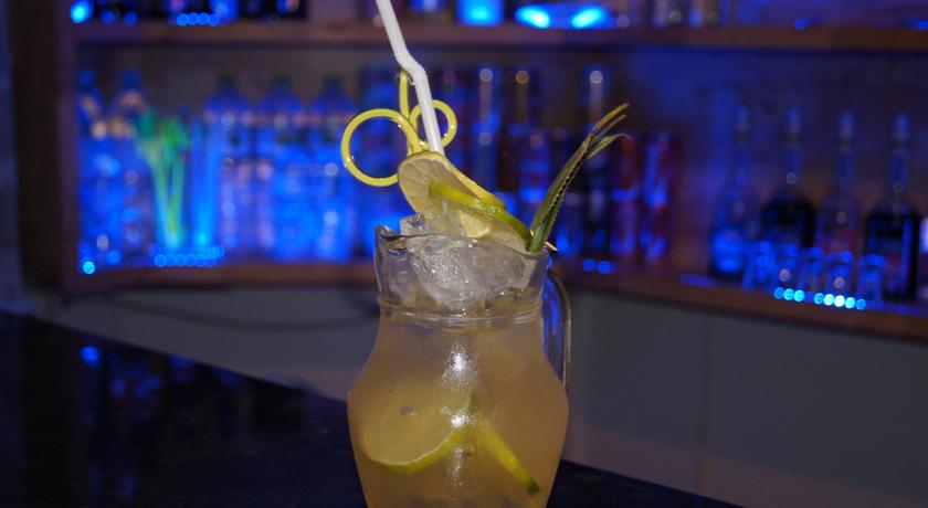 Colina Boutique Hotel & Breezy Sky Bar 36