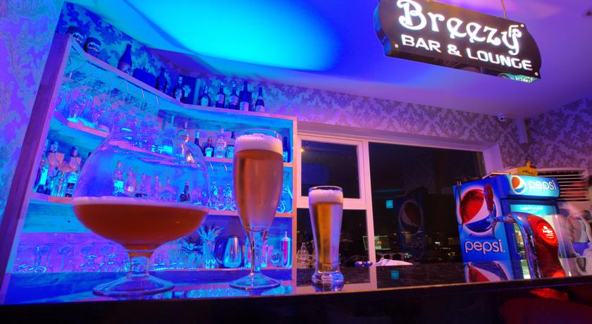 Colina Boutique Hotel & Breezy Sky Bar 7