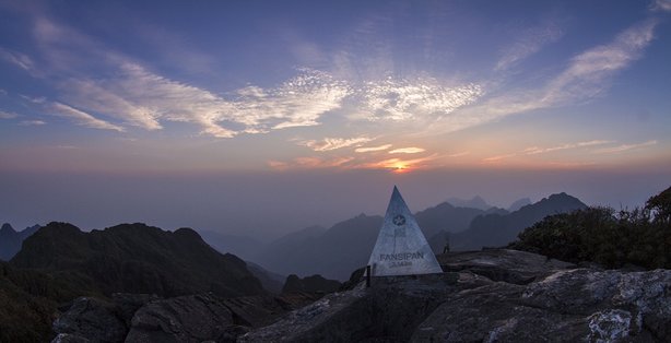 Fansipan Trip, 1st night at 2800m, 2nd night at 2200m